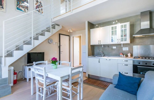 Rosignano Solvay Apartment | Lovely apartment for 6 people with A/C, WIFI, TV and balcony
