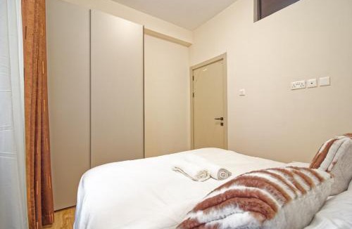 Kilimani Apartment | Luxury 1BDR with pool gym and Sauna near Yaya center