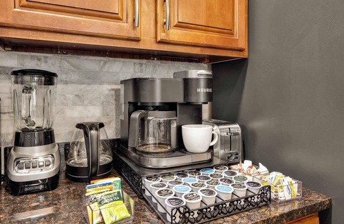 Columbia Heights Apartment | Luxury 2BR + Parking | Heart of DC | Walk to Metro