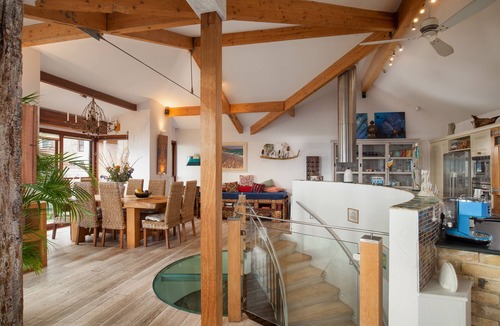 Portwrinkle House | Luxury Beach House Rental with Hot Tub, 30 meters to Beach