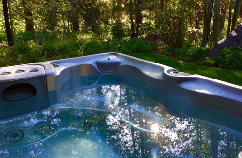 Olympic Valley House | Luxury designer home, Stocked Gourmet Kitchen, Hot Tub, Wifi, Game Room
