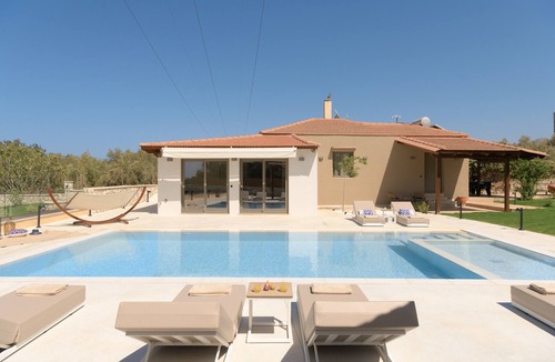 Atsipopoulo Villa | MaYa Villa | Heated Pool Estate near Rethymno
