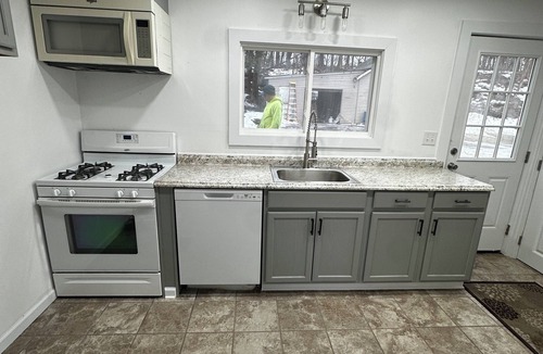 Canastota House | Modern Farm House Style 3 bed 1.5 Bath Home Located between Utica & Syracuse