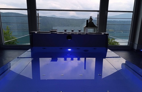 Millstatt Villa | Modern house in the woods with a view of the Millstattersee