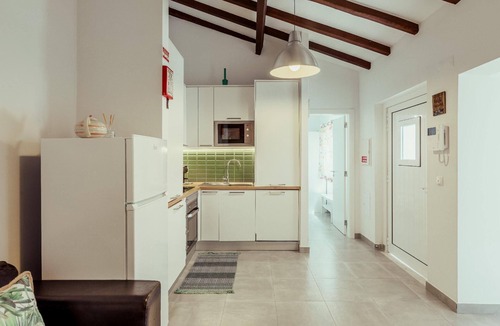 Alges House | Nice flat with small shared pool