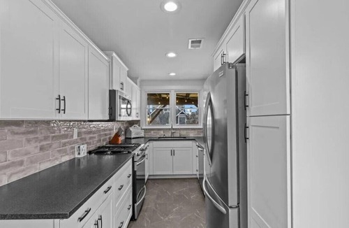 Normandy Beach Apartment | Normandy Beach Retreat! Cozy 3BR Apartment, Just Steps from the sand