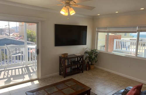 Mission Beach Condo | Ocean View Beach House On Jersey Ct just steps to the beach