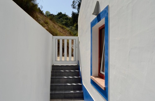 Odeceixe House | Odeceixe Valley House. Minutes from the beach. Two rooms and a Lounge Rooftop.