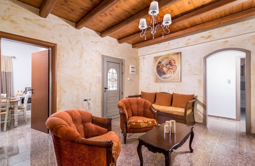 Sivas Villa | Peaceful fully-equipped villa Erato, Pitsidia - garden, swimming pool, BBQ, Wifi
