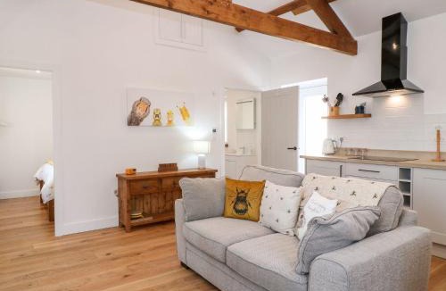 Saltash House | Pear Tree Cottage