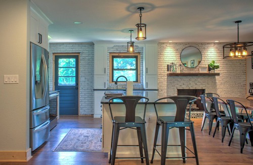 Canton House | Pet-Friendly Riverfront Retreat w/Hot Tub, Pool Table + Biltmore Pass