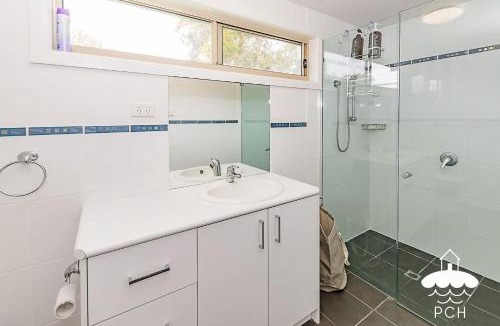 Sandy Point House | Sandscape Stay 3 Pay 2 Winter Special