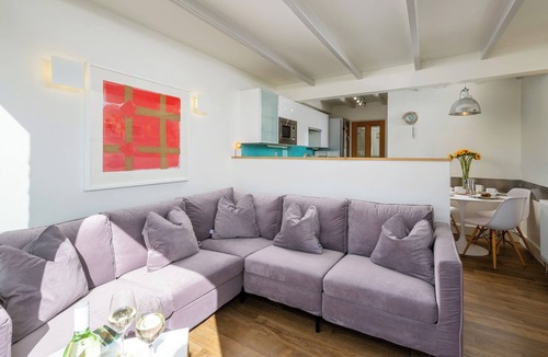St Ives Cottage | Sea Fever spectacular sea views, private sunny balcony, Free WiFi