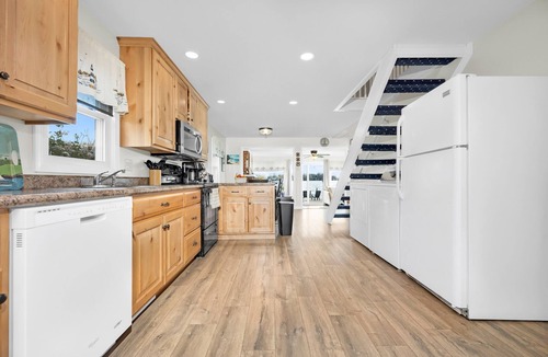 Lakeview House | Serenity Lakefront Home on Techumseh Island - Sleeps 6, 2BR, 1.5Bath, Boat Dock