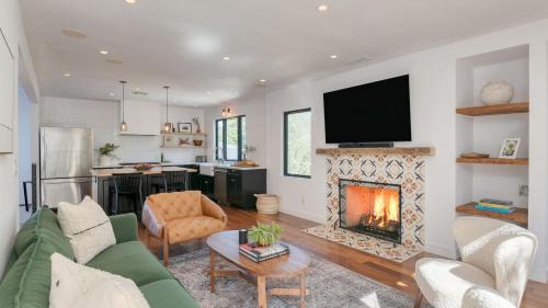 Silver Lake House | Silver Screen by AvantStay