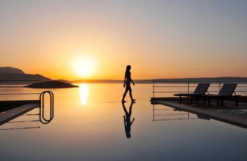 Plaka Villa | SK Place Luxury Seafront Villas Chania