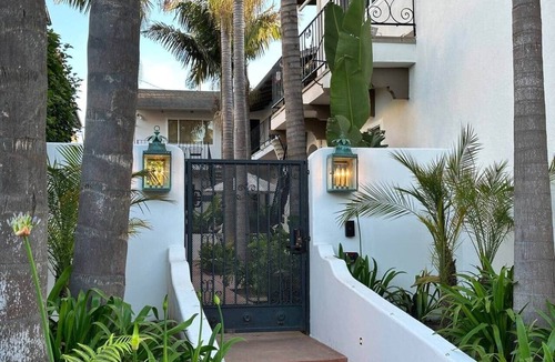 East Beach Condo | Soul & Sea #5 - Walk to Beach