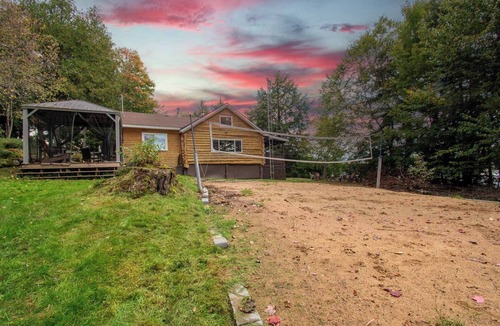 Ryerson Cottage | Sprucehaven Lodge - Three Bedroom Cottage, Sleeps 15