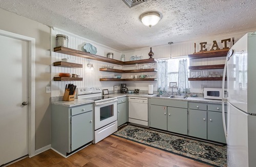 St. Augustine House | St Augustine Anastasia House close to Downtown & Beaches, King beds in each room