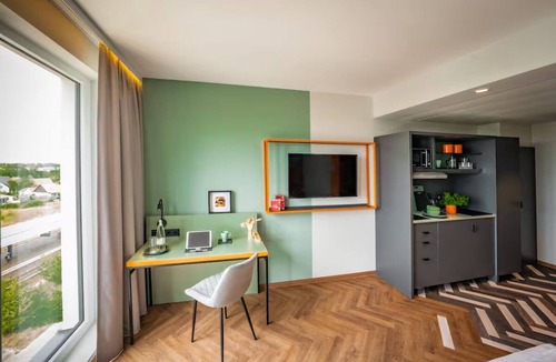 Altglienicke Hotel | Stylish Modern Accommodation Perfect for Stress-Free Getaways near Attractions