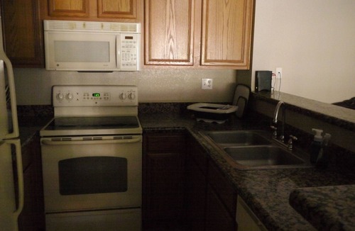 Glendale Condo | Stylish Space 1 mile to ASU, 10 miles to Cardinal's stadium!