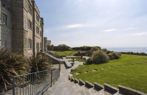 Rosudgeon Cottage | SUSANNAS APARTMENT, family friendly, with a garden in Rosudgeon