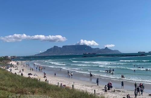 Bloubergstrand Apartment | The Atlantic Blue Bloubergstrand Beachfront Apt