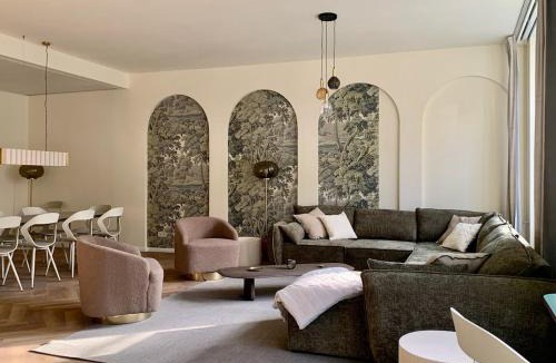 Alt-Treptow Apartment | The Pushkin