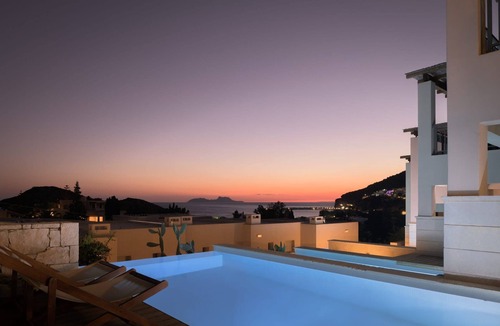 Agia Galini Villa | Thrilling Agios Vasilios Suite | Kahono Suite | 1 Bedroom