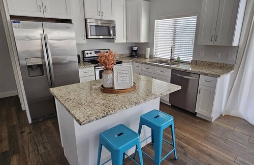 Gilbert House | Two Bedroom, clean guest house in Gilbert