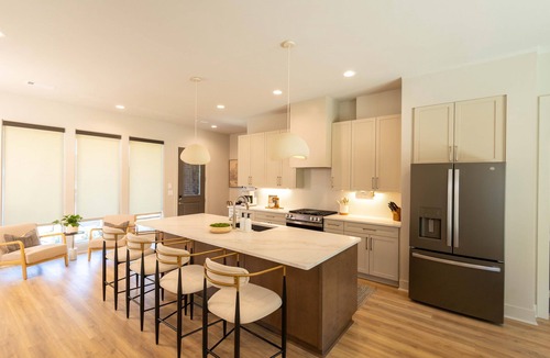 Historic Edgefield House | Unit 5 I Experience Noa Nashville | 4BR Luxury Retreat + Resort Pool