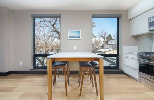 Berkeley Hotel | Upscale Flat with Rooftop Patio & Mountain Views!