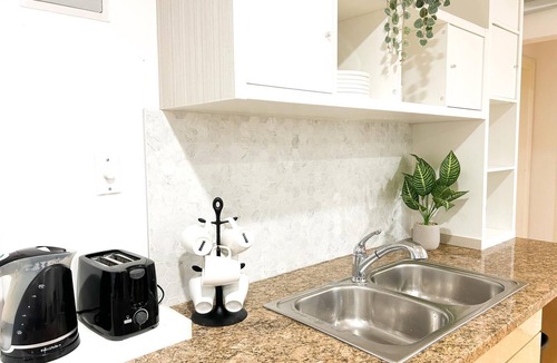 Kerrisdale House | Vancouver Private 3 bedrooms 3 bathroom, 5 Min to airport, 15 min to Downtown.