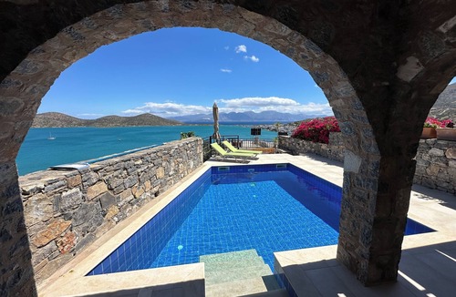 Mavrikiano Villa | Villa Mavrikiano has breathtaking view of the sea and mountains + private pool.