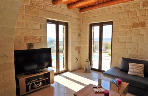 Plaka Villa | Villa w/ Fabulous View, & Private Pool. Walk to beach & amenities in Almyrida.