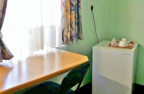 Gaborone House | Walking Distance to The National Museum, Stadium, University and The Main Mall