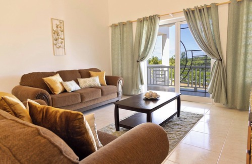 Welches Hill House | Zen is Private, Tranquil, and Perfectly Located near Shoal Bay Beach!