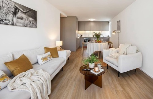 Oerlikon Apartment | Zentrale Wohnung in Zürich Oerlikon! (302)