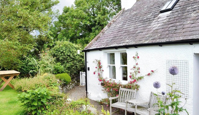 2 bedroom accommodation in Kirkandrews, near Kirkcudbright