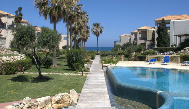 2 Bedroom Apartment on Beach Elias Lower