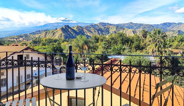 2 bedroom gorgeous apartment in Trappitello