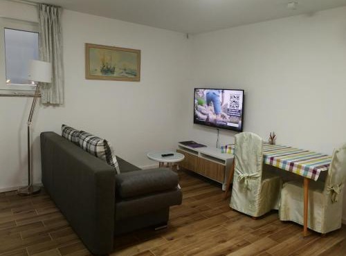 21a Comfortable Studio
