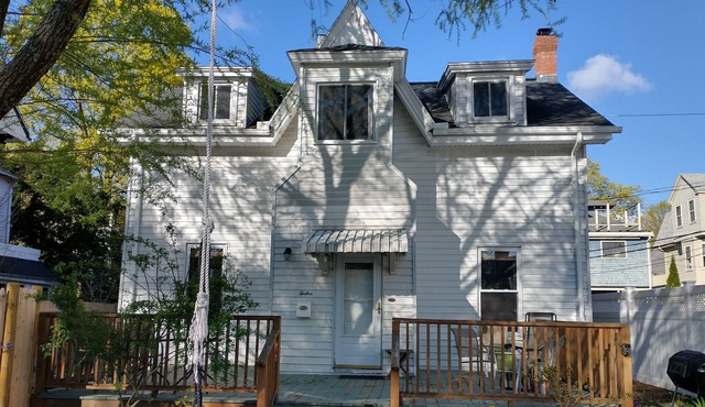 3BR + Office Single Family House in Trendy Jamaica Plain
