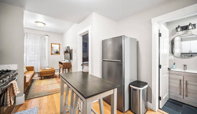 3brm/1bath North End Gem