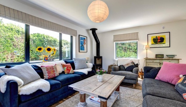 4 Bed in Trevone (oc-p00696)
