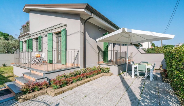 4 bedroom beautiful home in Viareggio LU