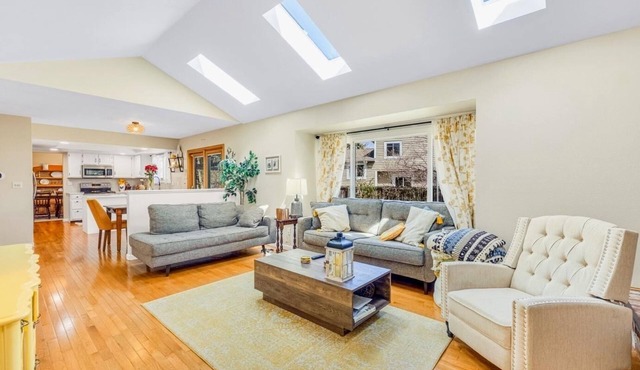 5BR Group Getaway, Backyard Games + Patio