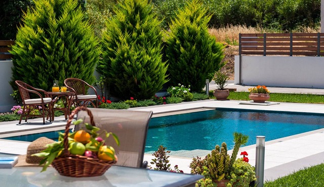 A 4-bedroom villa with a private pool, 1500 meters from the sandy beach