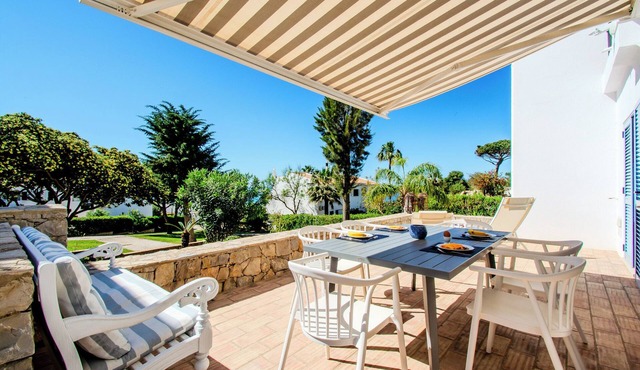 A little house by the sea at Vale de Lobo - Algarve