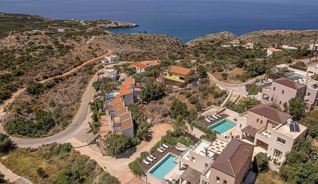Adeste Seaview Villas - 3 Pools, BBQ, 900m to sea